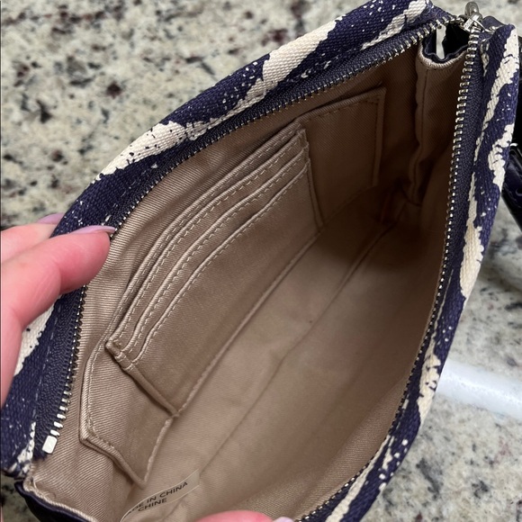 Coach Legacy Zebra Wristlet Clutch in Purple NWT - Picture 10 of 13